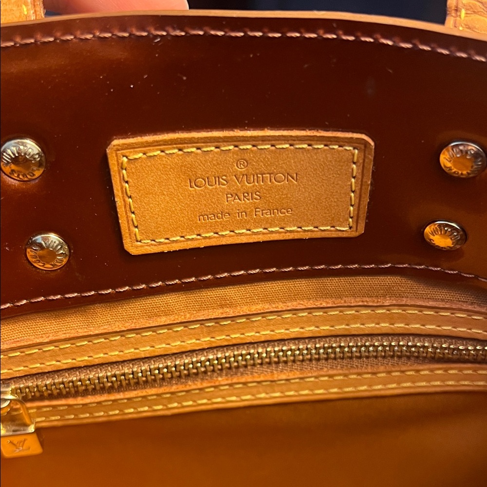 Authentic Louis Vuitton Mini Bronze Monogram Vernis Reade PM Tote - Picture 11 of 17